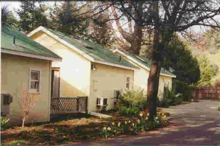 Backyard Garden Oasis B&B BnBidea